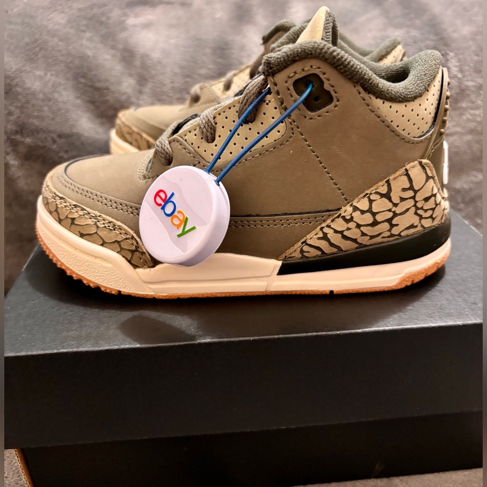 👟 New in Box Jordan 3 Family Affair Olive size 9 Toddler - Picture 8 of 10